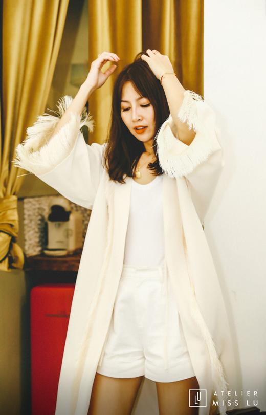 AtelierMissLu / Susy-珍珠白流苏装饰长外套 商品图4