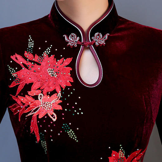 QQ-9233原创春季新款中国风刺绣旗袍 商品图3