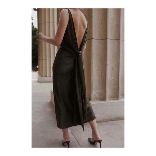 Viktoria Chan | AW19030 Vivian Knot Silk Dress [真丝无袖连衣裙] 商品图1