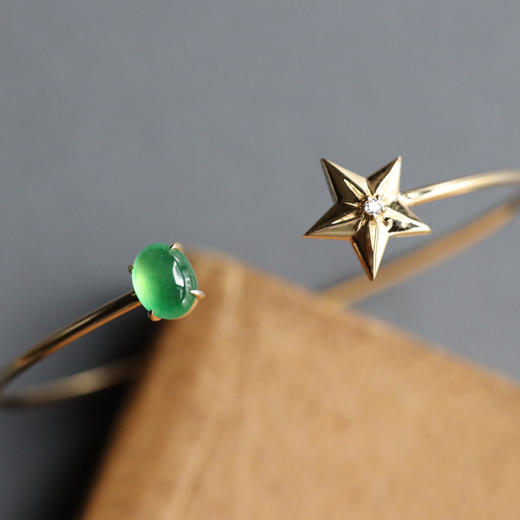 高冰种阳绿翡翠蛋面小星星手镯18k黄金钻石镶嵌 商品图1