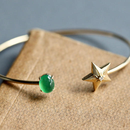高冰种阳绿翡翠蛋面小星星手镯18k黄金钻石镶嵌 商品图6
