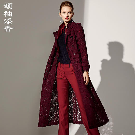 “勃艮第红”重工绣花风衣 J8390277A颈袖添香 商品图0