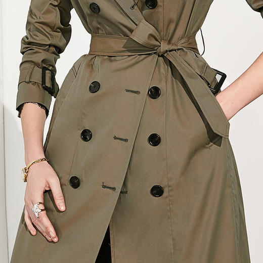 朱珠同款 J9193405A颈袖添香春秋时尚气质中长款女士英伦风双排扣薄款风衣外套J9193405A 商品图3