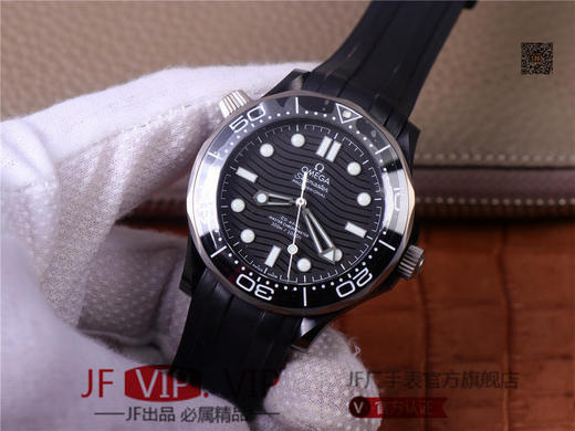 VS新‌品，陶瓷钛，首‌批​到‎货了！海马​300M真‎陶瓷‌，真尺‎寸，原‎装是43.5mm表径‎。首‎批预定​客‌户获‌赠独家‌质感“NATO”表​带。男士腕表，自动 商品图2