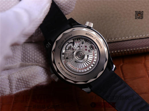 VS新‌品，陶瓷钛，首‌批​到‎货了！海马​300M真‎陶瓷‌，真尺‎寸，原‎装是43.5mm表径‎。首‎批预定​客‌户获‌赠独家‌质感“NATO”表​带。男士腕表，自动 商品图7