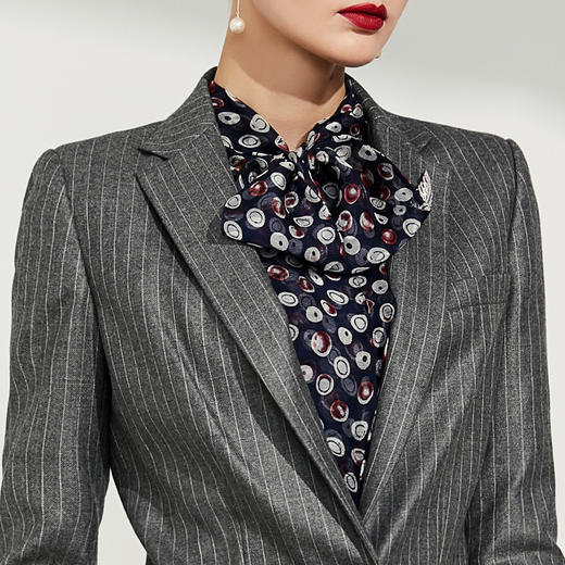 “女总裁”套裤-J83A3378 西装套裤 干练自信权威气场 阔腿 灰色条纹 商品图2