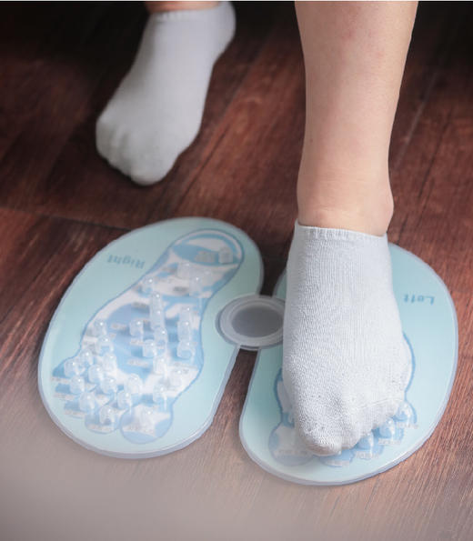 *自营*足底按摩板一对 | 贴合脚底穴位标注。可拆分收纳办公居家旅行易携带。#每天踩一踩# 商品图0