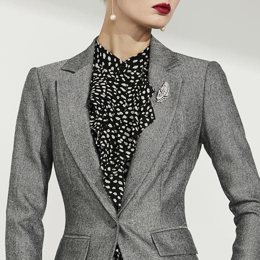 人字纹 孤品-J83A3092颈袖添香小西装套装2019春秋新款时尚职业装正装羊毛西服女两件套J83A3092不退可换 商品图2