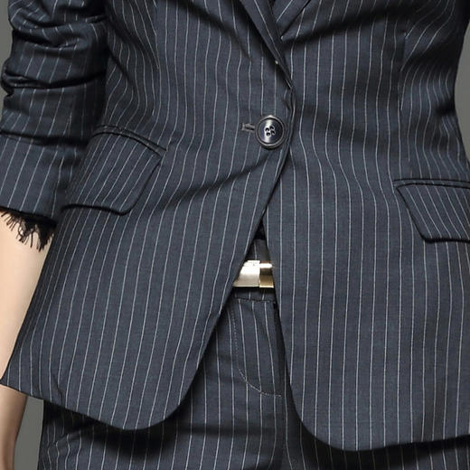 孤品-单外套颈袖添香秋冬条纹气质职业装女装西服女裤正装时尚西装套装女J6401137（不退不换） 商品图3