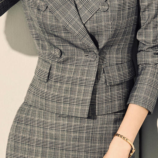 闪闪威尔士亲王格 J9304028颈袖添香时尚正装OL职业装气质修身羊毛套装女套裙 正码正拍 不退不换 商品图3