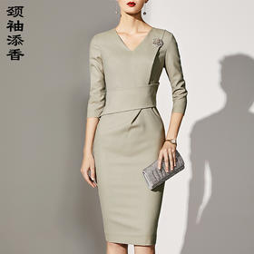 孤品 J8382623颈袖添香2019春秋新款时尚V领中长袖职业裙修身显瘦羊毛连衣裙J8382623不退可换