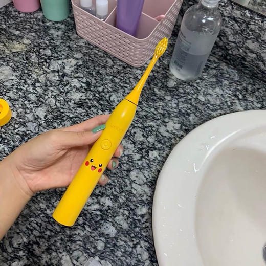 荷兰艾优皮卡丘声波成人和儿童电动牙刷盒装能送人 商品图10