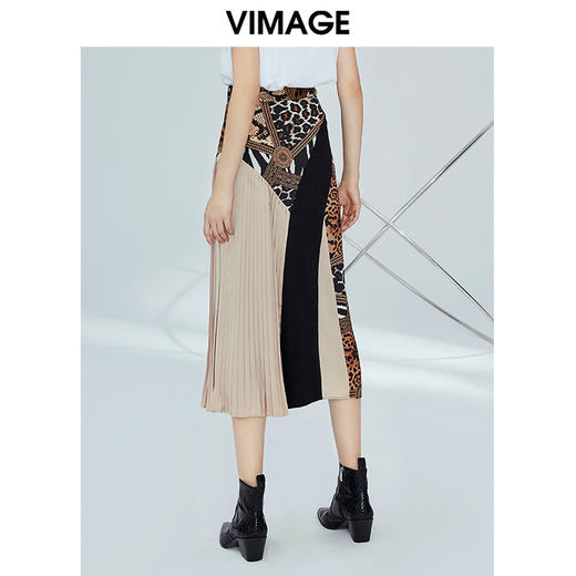 VIMAGE纬漫纪女装秋季英伦时髦动物纹拼接百褶半身裙a字V1206811 商品图2
