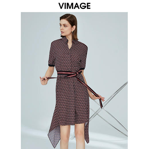 VIMAGE纬漫纪女装夏季新品系带收腰宽松雪纺几何印花连衣裙薄V1107769 商品图0
