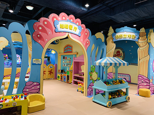 高新区探奇乐园499元亲子畅玩全天首个室内飞车