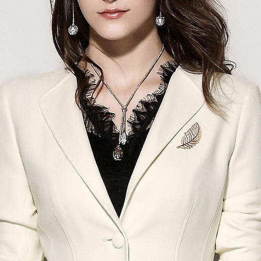 J8102239B颈袖添香春秋季时尚气质女神范经理职业装套装白色小西装套裙J8102239B 商品图5