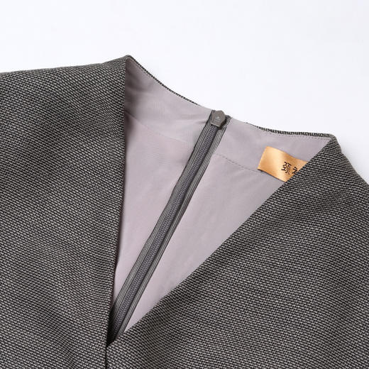 孤品-J8383063A颈袖添香季新款时尚气质V领修身包臀职场装长袖连衣裙女 商品图2