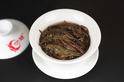 一球2006年零陸红印圆茶生茶357g 商品图6