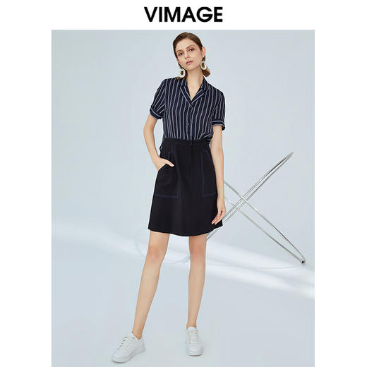 VIMAGE纬漫纪女装夏季经典条纹A字通勤休闲假两件连衣裙V1107756 商品图1