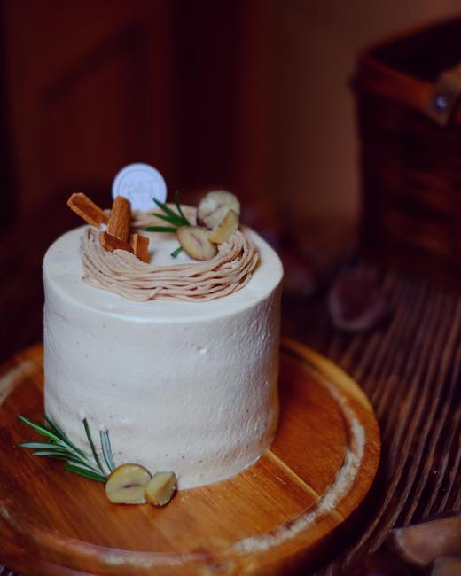 栗子蒙布朗奶油蛋糕建议提前12天预订