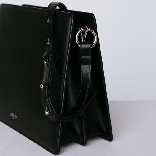 trapeza黑色大号风琴复古包