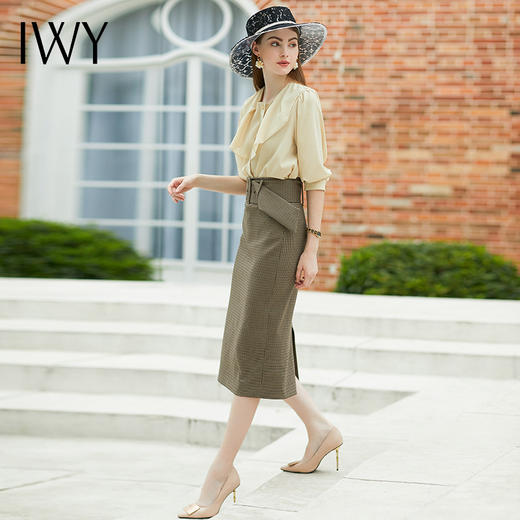 【售罄下架】IWY/杏色衬衫套裙时尚套装气质女装时尚通勤套裙B201+S621 商品图7