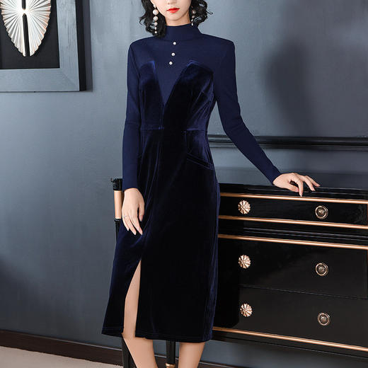 NYT-WW9336秋冬新款修身半高领钉钻纯色羊毛拼丝绒洋气高端打底连衣裙 商品图2