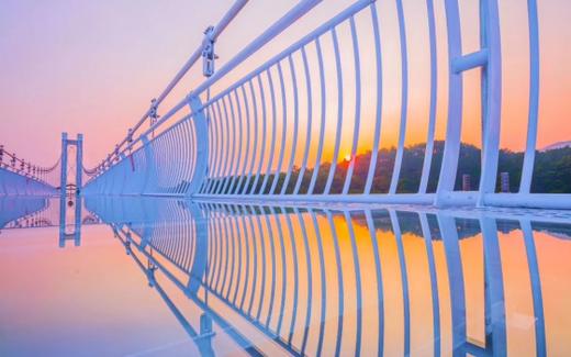 【部门活动15人起订】入住五星天鹅湖温泉酒店+宝晶宫（亿年溶洞+狮子山天梯+观景平台+天宫玻璃桥）+品特色美食纯玩2天英德之旅 商品图3