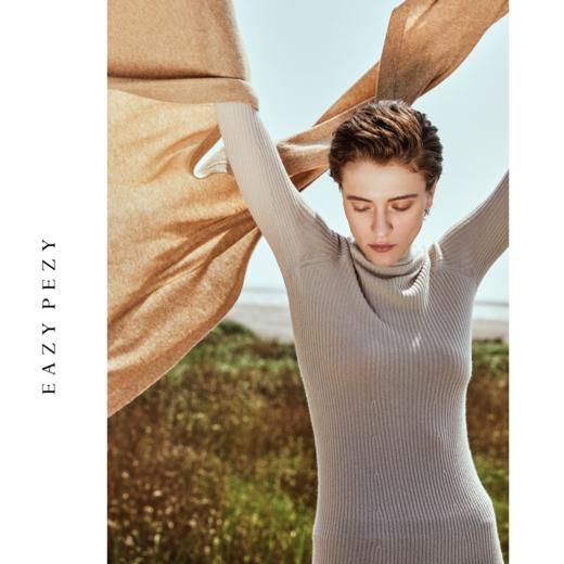 EAZYPEZY 半高领羊绒连衣裙 商品图4