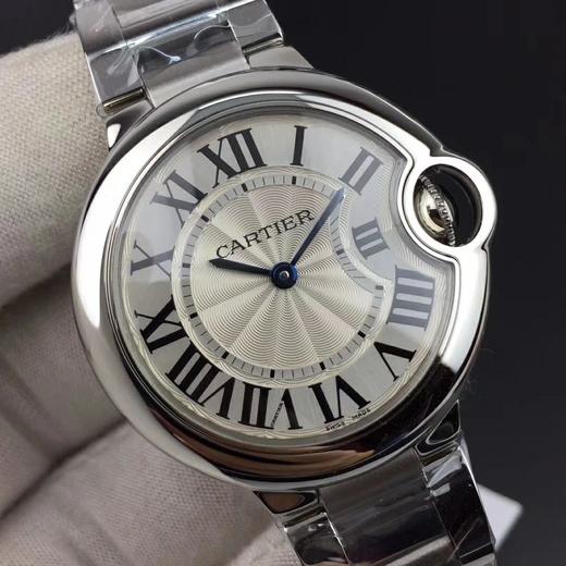 33气球V6卡地亚33毫米蓝气球,型号:W6920084，卡地亚原厂石英机芯，机芯型号：057，精钢表盘镀银，女士，不透底，精钢,镶嵌一颗蓝色凸圆形 商品图13