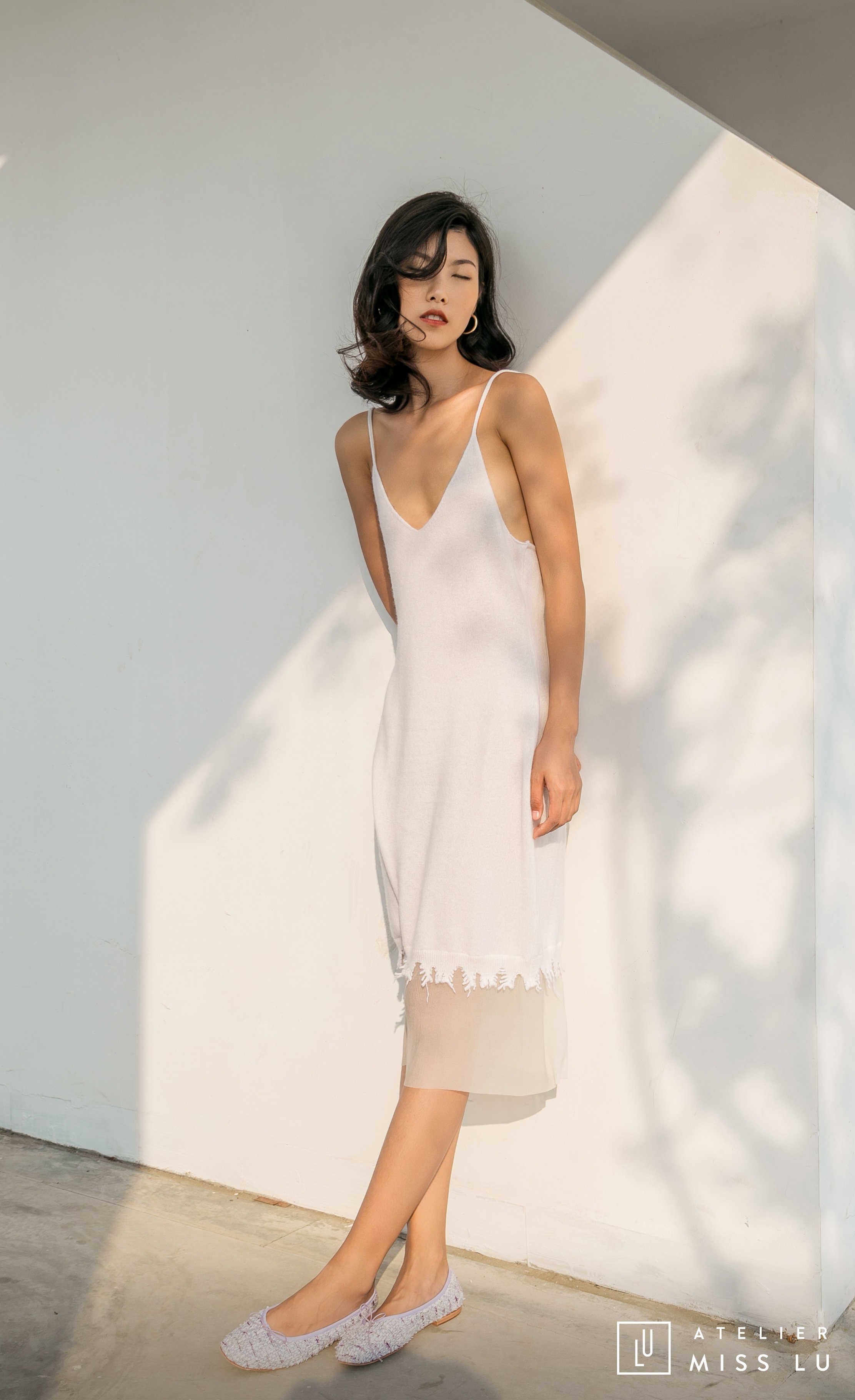 AtelierMissLu / Yvette 奶绵白下摆拼纱羊绒吊带裙