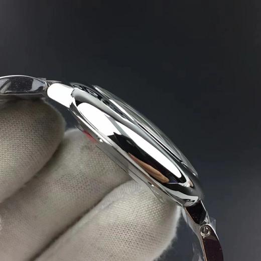 33气球V6卡地亚33毫米蓝气球,型号:W6920084，卡地亚原厂石英机芯，机芯型号：057，精钢表盘镀银，女士，不透底，精钢,镶嵌一颗蓝色凸圆形 商品图14