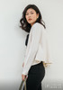 AtelierMissLu / Agnes 奶绵白前后两穿竖条扇形羊绒小斗篷 商品缩略图2