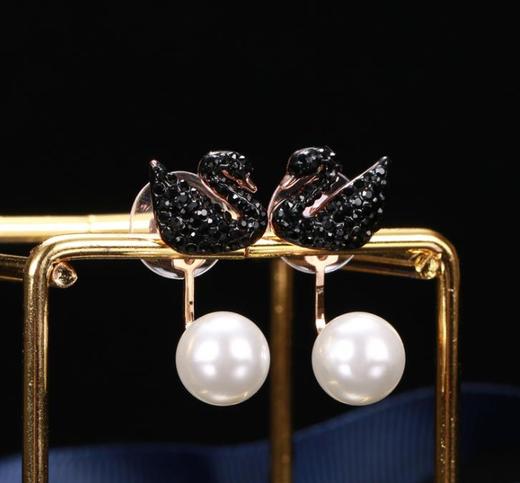 【首饰】玫瑰金黑天鹅珍珠后挂式珍珠耳钉一款两戴天鹅耳环 商品图3