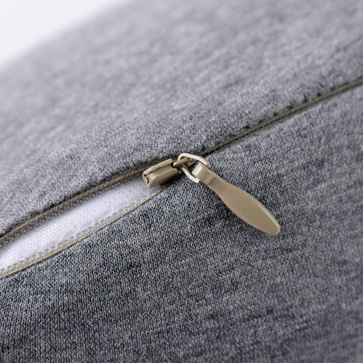 京东京造 记忆绵U型枕 慢回弹便携旅行户外U型枕枕头 商品图5