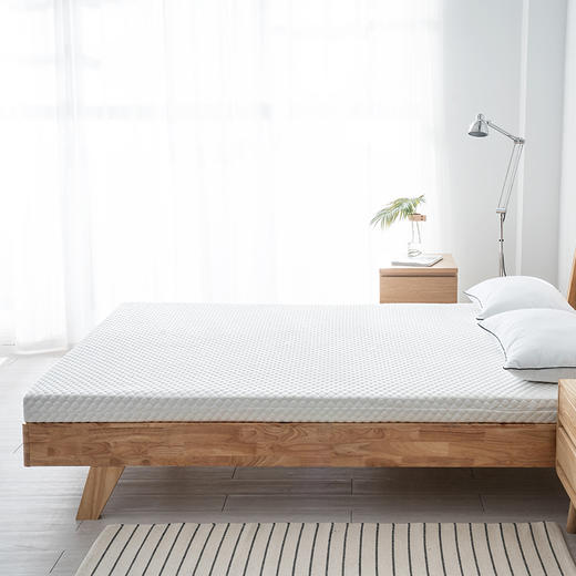 京东京造 泰国天然乳胶床垫 85D密度乳胶床褥 93%乳胶含量 150*200*7.5cm 0添加合成胶 商品图4