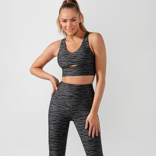 【断码捡漏】Lorna Jane 长款运动内衣 Zebra 111902（捡漏产品，收货7天内支持调换不退款） 商品图0