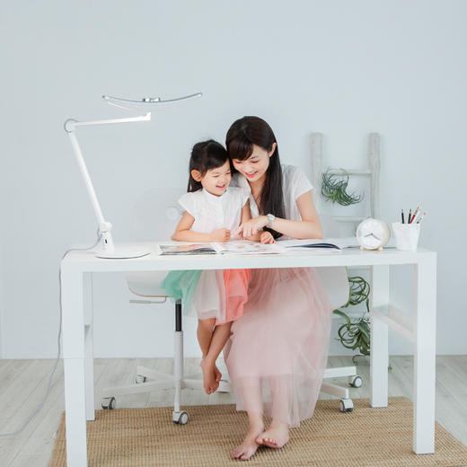 麦朵尔 智能台灯【经典款】 MindDuo 防蓝光、无频闪、宽照明，呵护孩子眼睛！ 商品图2