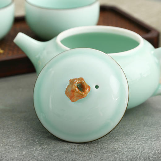 京东京造 龙泉青瓷功夫茶具套装 弟窑茶杯茶壶茶道礼盒套装 6件套 商品图1