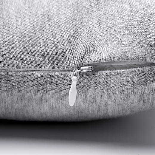 京东京造 泰国天然乳胶颗粒骨头枕 汽车头枕 纯棉面料靠枕 深灰色 商品图3