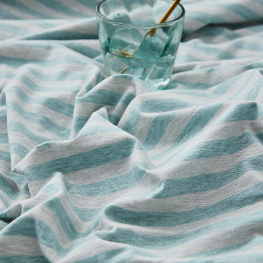 京东京造 全棉条纹四件套  简约床笠款针织棉床品裸睡必备 淡绿条纹1.8米床双人床 220*240 商品图1