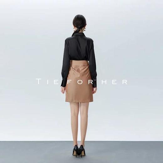 19AWP28曜黑色光泽感方领衬衫 商品图2