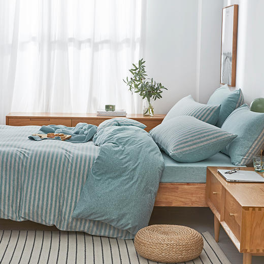 京东京造 全棉针织条纹四件套 简约床笠款纯棉床品亲肤柔软裸睡必备 淡绿条纹1.5米床双人床 200*230 商品图2