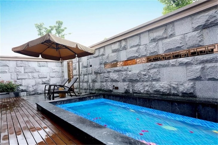 冬季泡温泉杭州湾温泉酒店双房别墅套餐1468元享温泉自助晚餐约起来