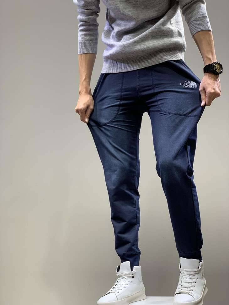 点击购买thenorthface北面19ss针织牛仔裤左127037