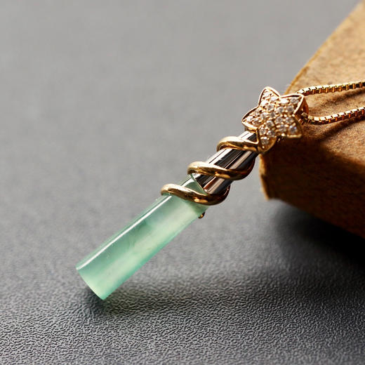 高冰种晴水飘绿花翡翠仙女棒魔法棒18k黄金钻石镶嵌 商品图0