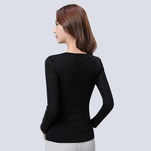 LXG-LR3163新款冬装蕾丝花边V领加绒加厚打底衫 商品图3