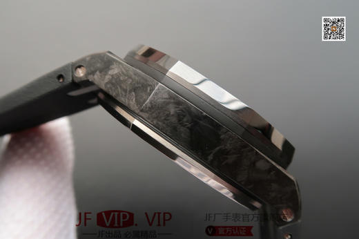 JF爱彼，型号：26400AU.OO.A002CA.01系列：皇家橡树离岸型，原装开模3126自动机械,44毫米,男士，锻造碳纤维外壳，蓝宝石镜面 商品图5