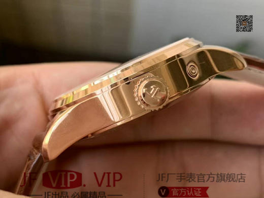 ZF耗时近三年 潜心研发机芯 重金打造 至诚大作！——实现原装全部功能，解决厚度难题，积家地理学家Q1428421腕表，姗姗来迟，厚积薄发！ 商品图0