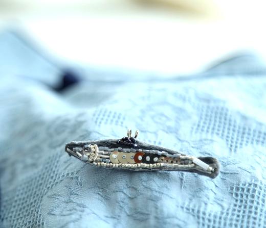 【秋之味】珠绣秋刀鱼diy材料包 胸针项链两用 0基础可制作 商品图1